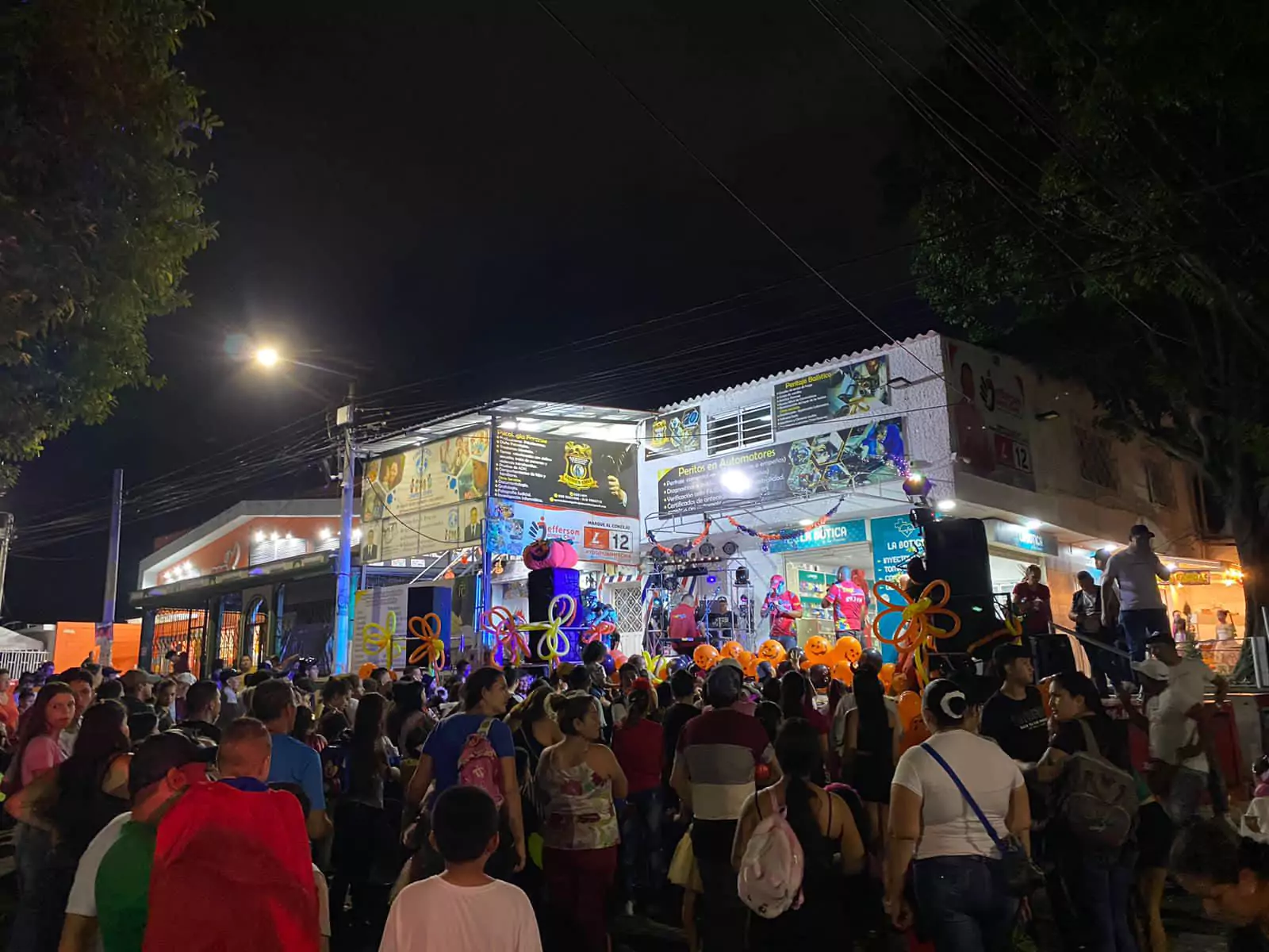 Imagen 1 representativa de la Noche de Terror y Solidaridad: Proyecto Especial de Halloween para la Comunidad